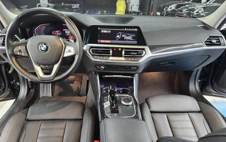 BMW 3 серия, 2021 год, 3 975 000 рублей, 10 фотография