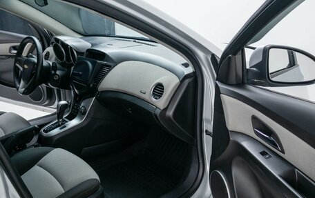 Chevrolet Cruze II, 2011 год, 860 000 рублей, 10 фотография