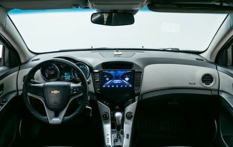 Chevrolet Cruze II, 2011 год, 860 000 рублей, 9 фотография