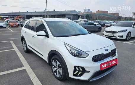KIA Niro I, 2021 год, 1 810 000 рублей, 2 фотография