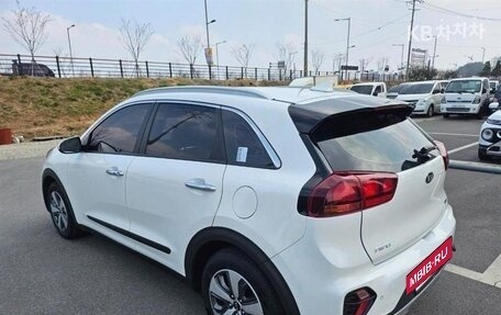 KIA Niro I, 2021 год, 1 810 000 рублей, 7 фотография