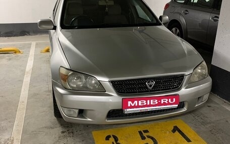 Toyota Altezza, 2001 год, 700 000 рублей, 4 фотография