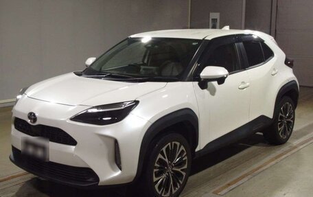 Toyota Yaris Cross, 2021 год, 1 560 000 рублей, 1 фотография