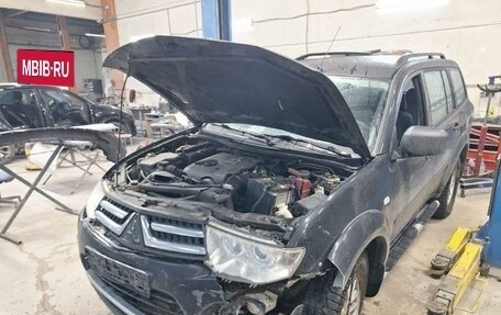 Mitsubishi Pajero Sport II рестайлинг, 2015 год, 1 050 000 рублей, 5 фотография