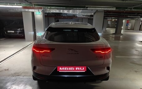 Jaguar I-Pace I, 2019 год, 3 990 000 рублей, 10 фотография