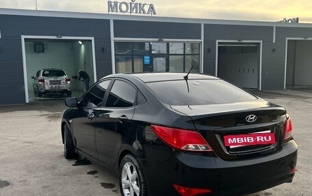 Hyundai Solaris II рестайлинг, 2014 год, 1 070 000 рублей, 6 фотография