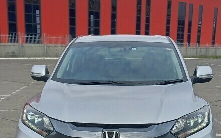 Honda Vezel, 2014 год, 1 300 000 рублей, 2 фотография