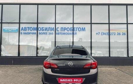 Opel Astra J, 2013 год, 725 000 рублей, 4 фотография