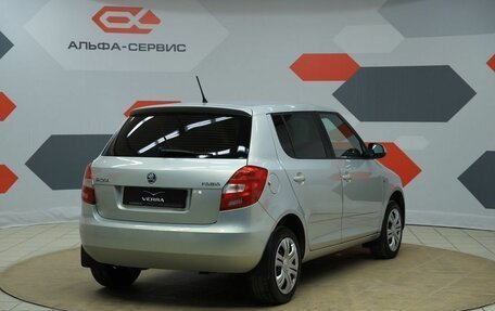 Skoda Fabia II, 2013 год, 950 000 рублей, 5 фотография