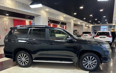Toyota Land Cruiser Prado 150 рестайлинг 2, 2022 год, 11 950 000 рублей, 4 фотография
