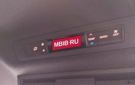 Toyota Noah III, 2021 год, 2 100 000 рублей, 14 фотография