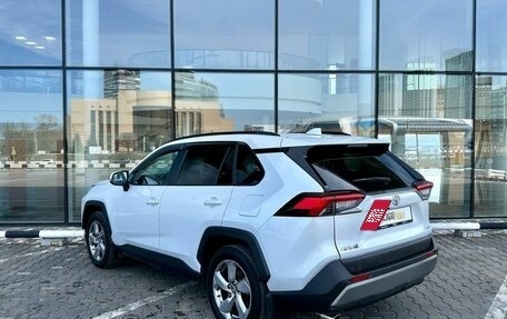 Toyota RAV4, 2021 год, 3 499 000 рублей, 6 фотография