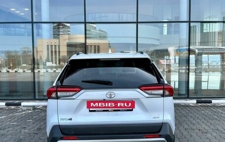 Toyota RAV4, 2021 год, 3 499 000 рублей, 5 фотография