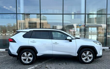 Toyota RAV4, 2021 год, 3 499 000 рублей, 3 фотография