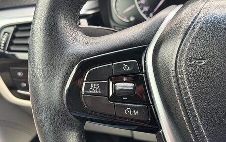 BMW 5 серия, 2019 год, 2 800 000 рублей, 14 фотография
