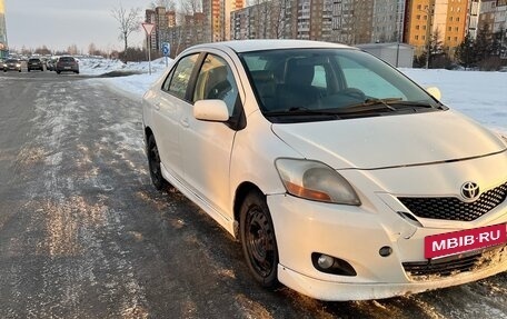 Toyota Yaris III рестайлинг, 2006 год, 495 000 рублей, 4 фотография
