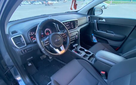 KIA Sportage IV рестайлинг, 2020 год, 2 800 000 рублей, 6 фотография
