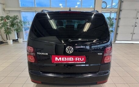 Volkswagen Touran III, 2008 год, 660 000 рублей, 4 фотография