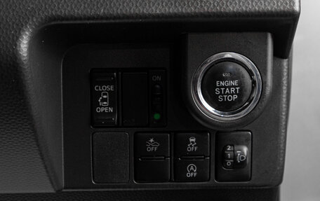 Toyota Roomy I, 2017 год, 1 029 000 рублей, 8 фотография