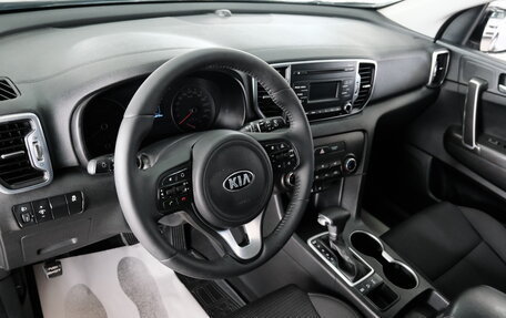 KIA Sportage IV рестайлинг, 2016 год, 2 099 000 рублей, 9 фотография
