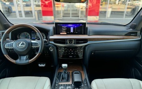 Lexus LX III, 2017 год, 6 990 000 рублей, 15 фотография