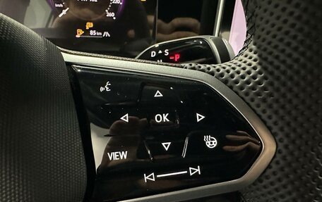 Volkswagen Tiguan, 2025 год, 4 890 000 рублей, 17 фотография