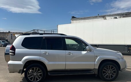 Toyota Land Cruiser Prado 120 рестайлинг, 2006 год, 2 150 000 рублей, 3 фотография