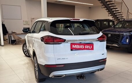 Geely Atlas, 2022 год, 1 999 000 рублей, 5 фотография