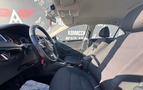 Volkswagen Jetta VI, 2011 год, 1 190 000 рублей, 10 фотография
