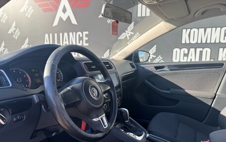 Volkswagen Jetta VI, 2011 год, 1 190 000 рублей, 9 фотография