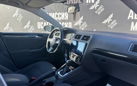 Volkswagen Jetta VI, 2011 год, 1 190 000 рублей, 20 фотография