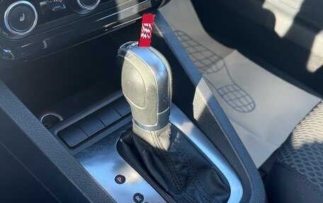 Volkswagen Jetta VI, 2011 год, 1 190 000 рублей, 21 фотография