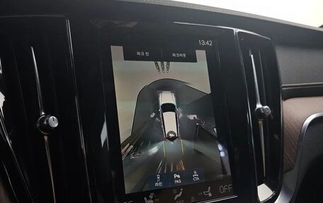 Volvo V60 II, 2021 год, 2 530 600 рублей, 9 фотография