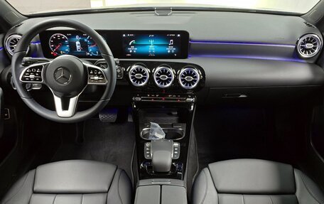 Mercedes-Benz A-Класс, 2021 год, 2 437 334 рублей, 7 фотография