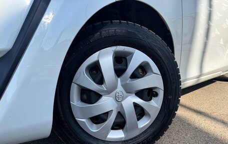 Toyota Sienta II, 2017 год, 1 600 000 рублей, 7 фотография