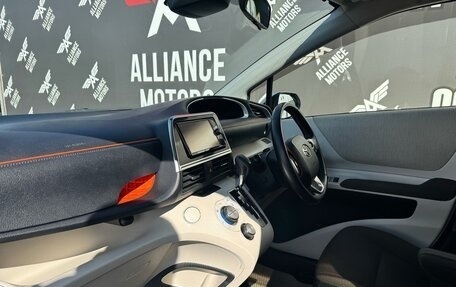 Toyota Sienta II, 2017 год, 1 600 000 рублей, 8 фотография