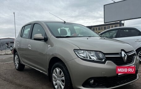 Renault Sandero II рестайлинг, 2015 год, 887 000 рублей, 3 фотография