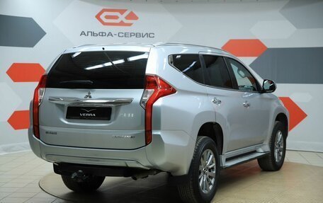 Mitsubishi Pajero Sport III рестайлинг, 2019 год, 2 990 000 рублей, 5 фотография