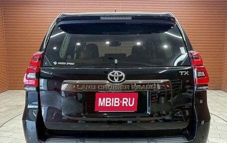 Toyota Land Cruiser Prado 150 рестайлинг 2, 2022 год, 3 880 000 рублей, 4 фотография