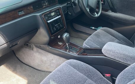 Toyota Crown, 1999 год, 680 000 рублей, 17 фотография