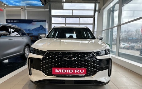 Chery Tiggo 4 I рестайлинг, 2024 год, 2 240 000 рублей, 3 фотография