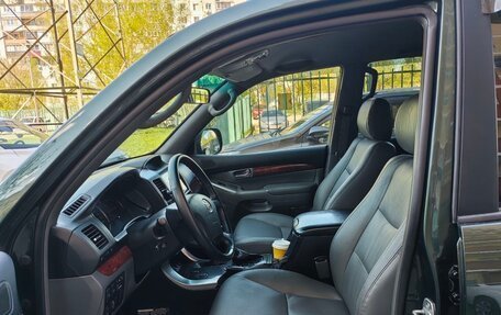 Toyota Land Cruiser Prado 120 рестайлинг, 2006 год, 1 700 000 рублей, 8 фотография