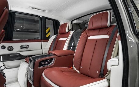 Rolls-Royce Cullinan, 2025 год, 97 000 000 рублей, 22 фотография