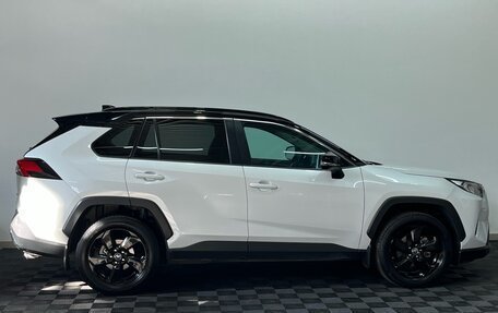 Toyota RAV4, 2021 год, 3 299 000 рублей, 4 фотография