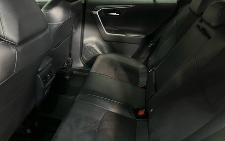 Toyota RAV4, 2021 год, 3 299 000 рублей, 14 фотография