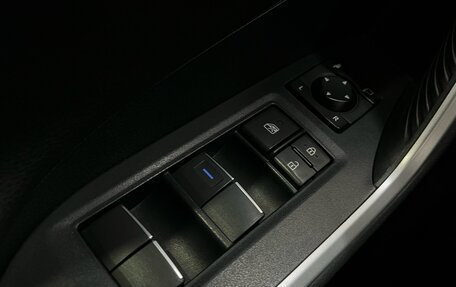 Toyota RAV4, 2021 год, 3 299 000 рублей, 25 фотография