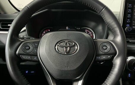 Toyota RAV4, 2021 год, 3 299 000 рублей, 26 фотография