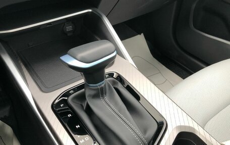 Geely Emgrand, 2023 год, 1 950 000 рублей, 18 фотография