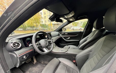 Mercedes-Benz E-Класс, 2022 год, 7 500 000 рублей, 5 фотография
