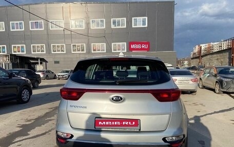 KIA Sportage IV рестайлинг, 2019 год, 2 492 000 рублей, 4 фотография